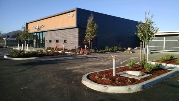 Resysta Tru Grain Cladding on Panera Bread - HDG Building Materials