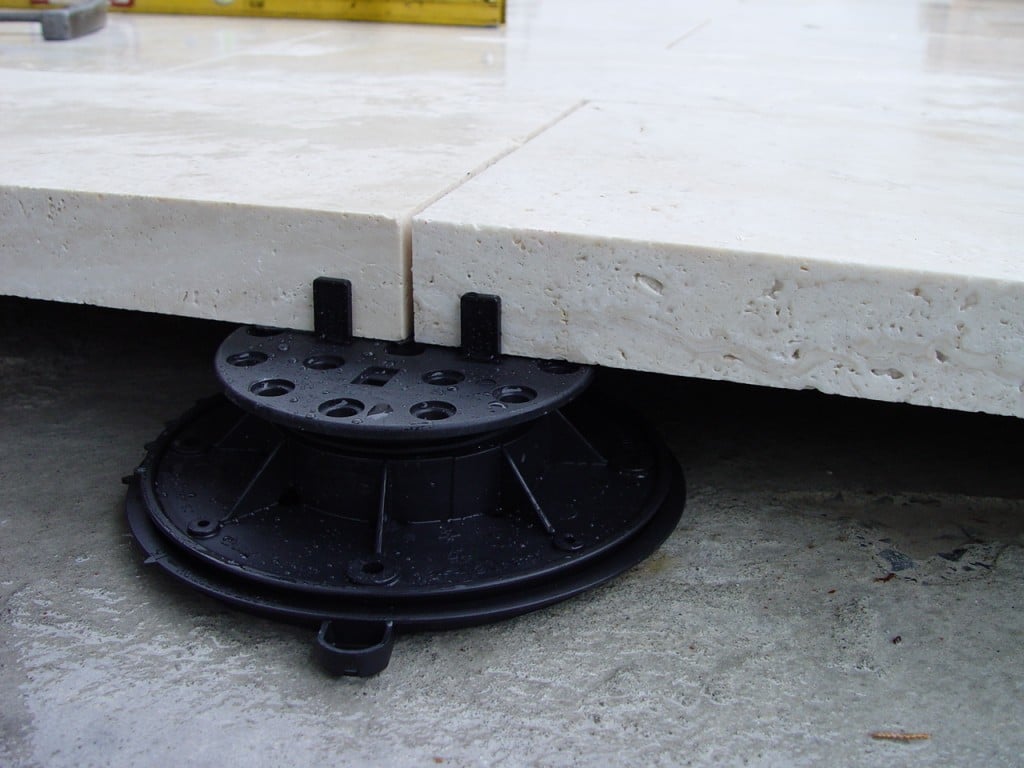 Stone Tile on Buzon Pedestal - HDG Building Materials
