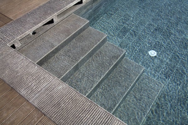 HDG Perlino Grey Limestone Pool Stairs - Natural Stone