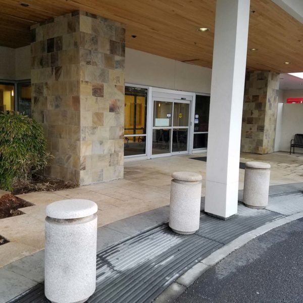 Granite Slate Quartzite Natural Stone at Swedish Hospital Entrance - HDG Building Materials