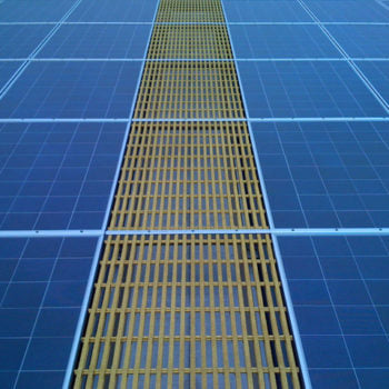HDG Grating Panels - Slip-resistant Rooftop Solar Walkway