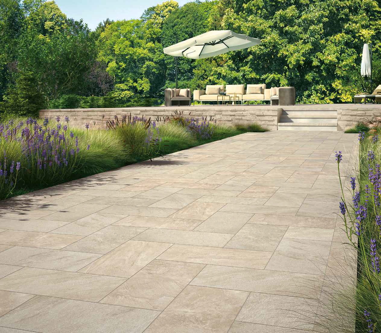 Garden-Courtyard-with-Porcelain-Pavers-HDG Building Materials