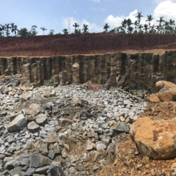 Poipu Black Basalt Quarry Hexagonal Columns - HDG Building Materials