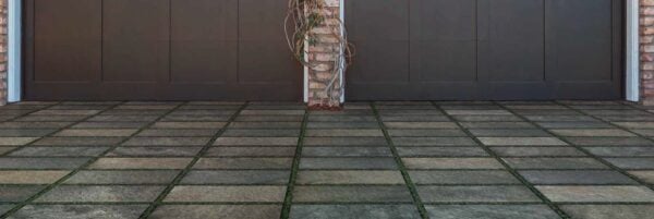 Driveway Application with Fusi Multi 30x60 cm Porcelain Pavers Feature