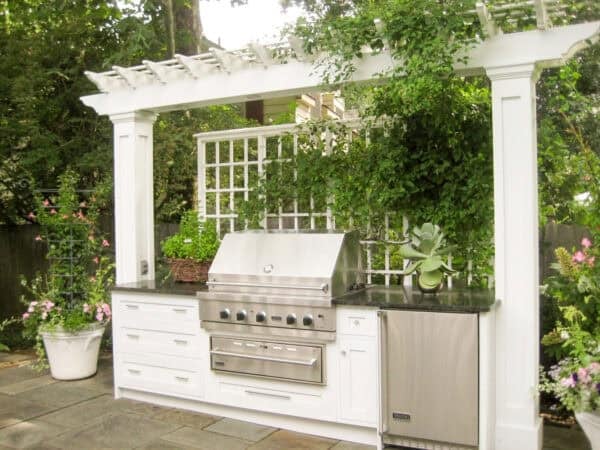 Arbor and Grill Surround Built with Resysta Rice Hull Composite to Resist Elements