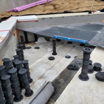 HDG Grating Panels Used to Span Changes in Substrate Level