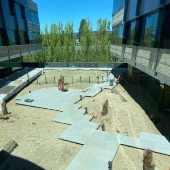 HDG Grating Panels for Slip-Resistant Walkway Over Natural Wetland Environment